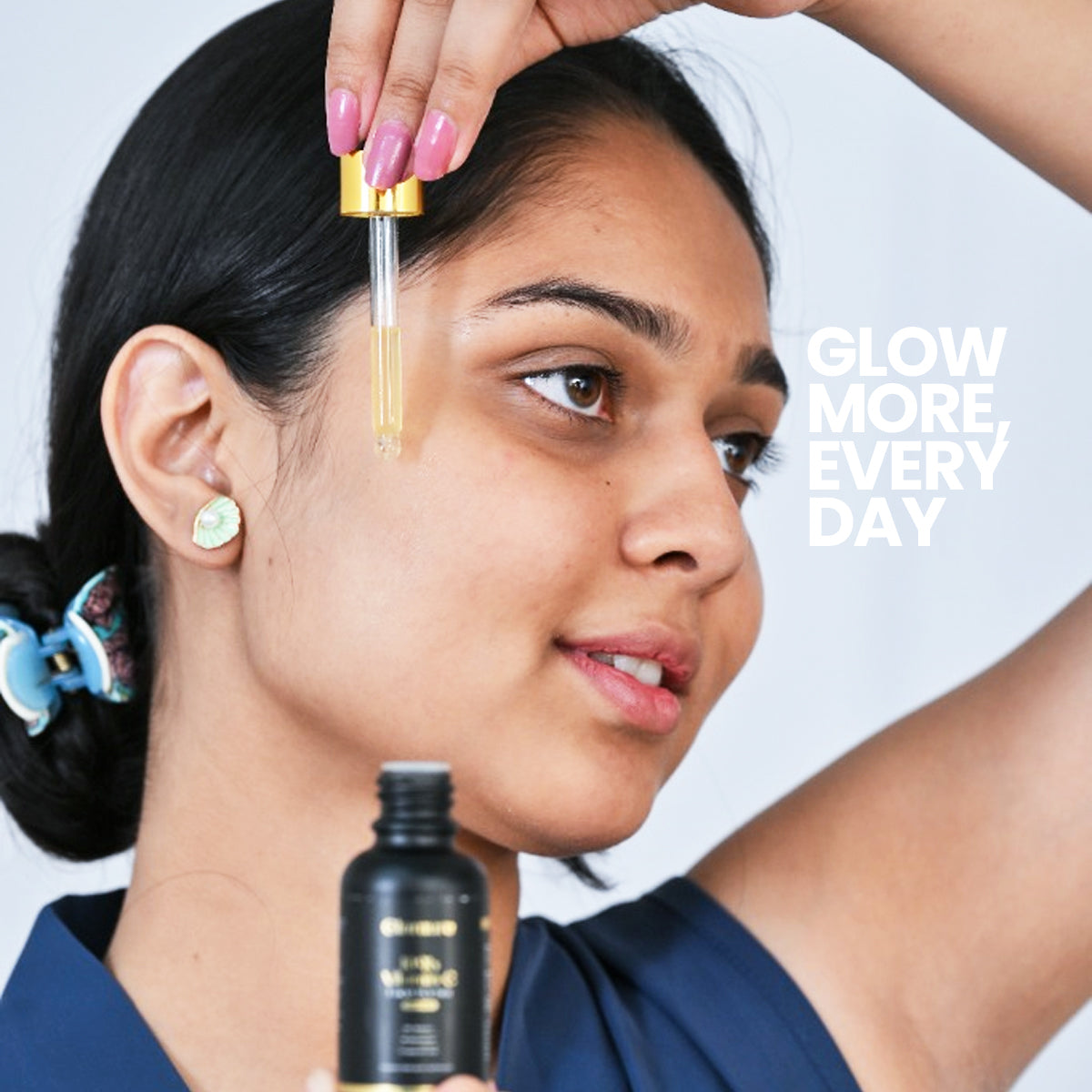 GLAMURE 10% Vitamin C Face Serum with 4% Niacinamide & 1% Hyaluronic Acid | Brightening & Hydrating Serum for Glowing Skin, Dark Spots, and Pigmentation | For Men & Women | 30ml